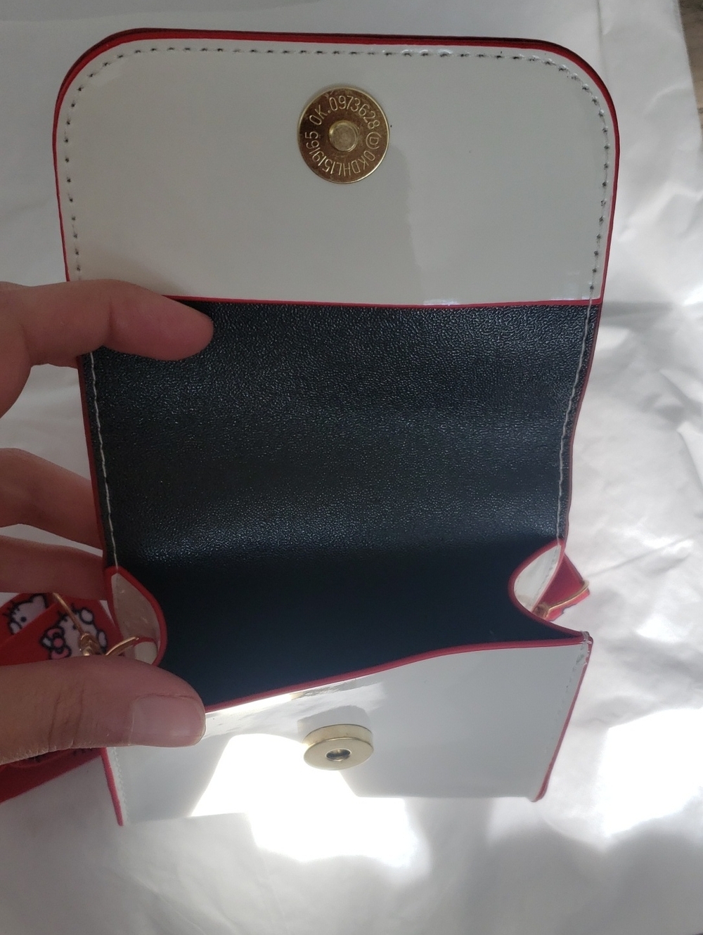 🎀 50th Anniversary Hello Kitty Red & White Mini Crossbody Bag 🎀 - Picture 7 of 8